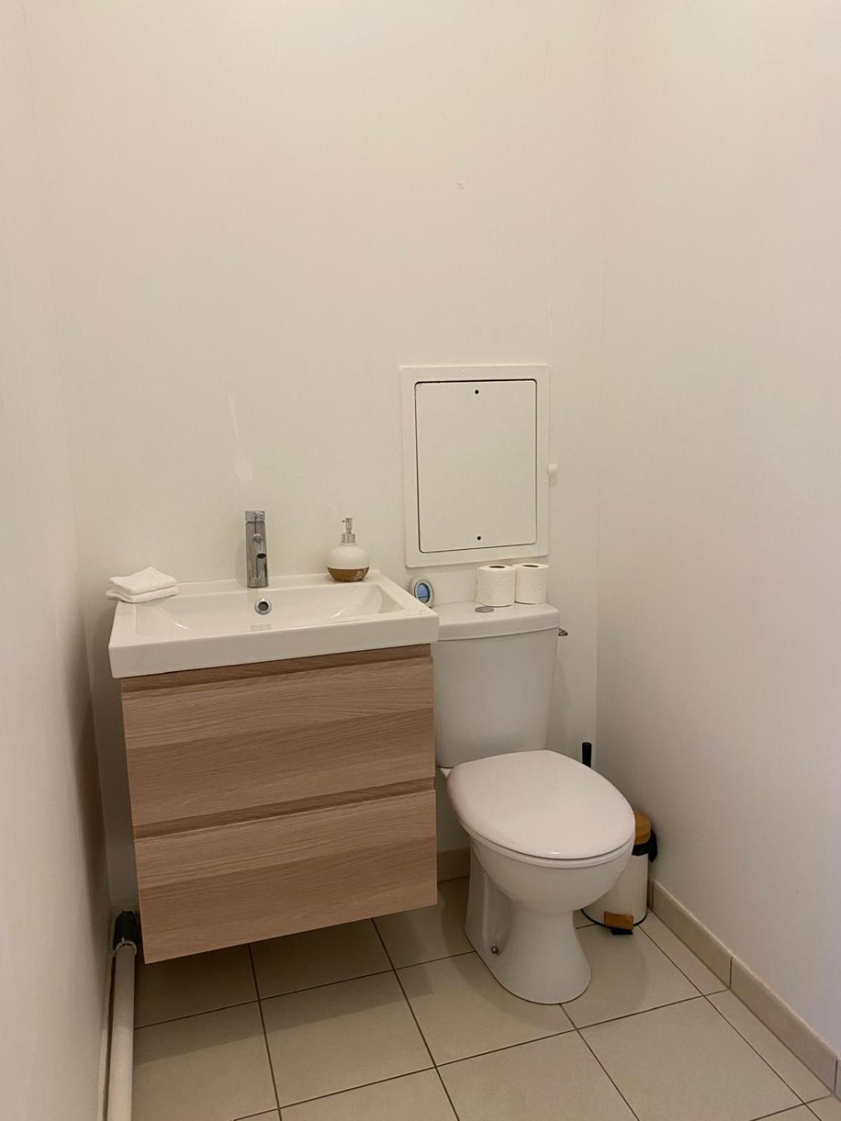 Spacieux Appart Terrasse Metro Hopital 4Pers Wifi Вільжуїф Екстер'єр фото